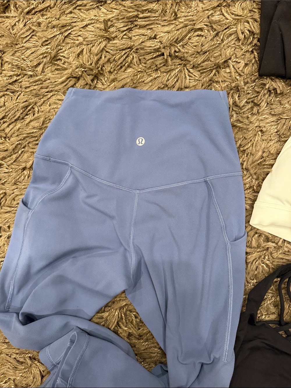 Lululemon bundle size 4 - Picture 10 of 13
